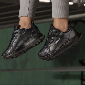 NEW Reebok Cardi B Classic Leather Women’s Black Size 9.5